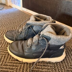 Ladies Sorel Winter Boots